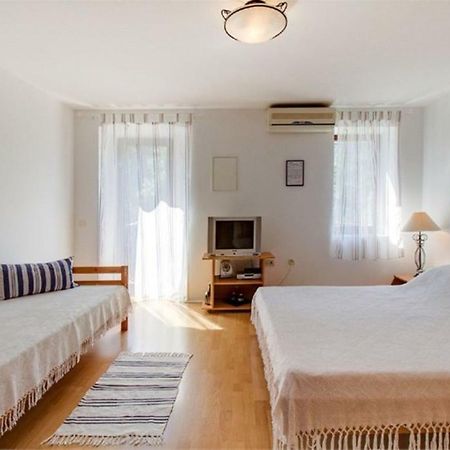 Apartments Jelena Veli Lošinj Exterior foto